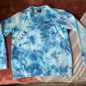 Self tie dyed nike crewneck